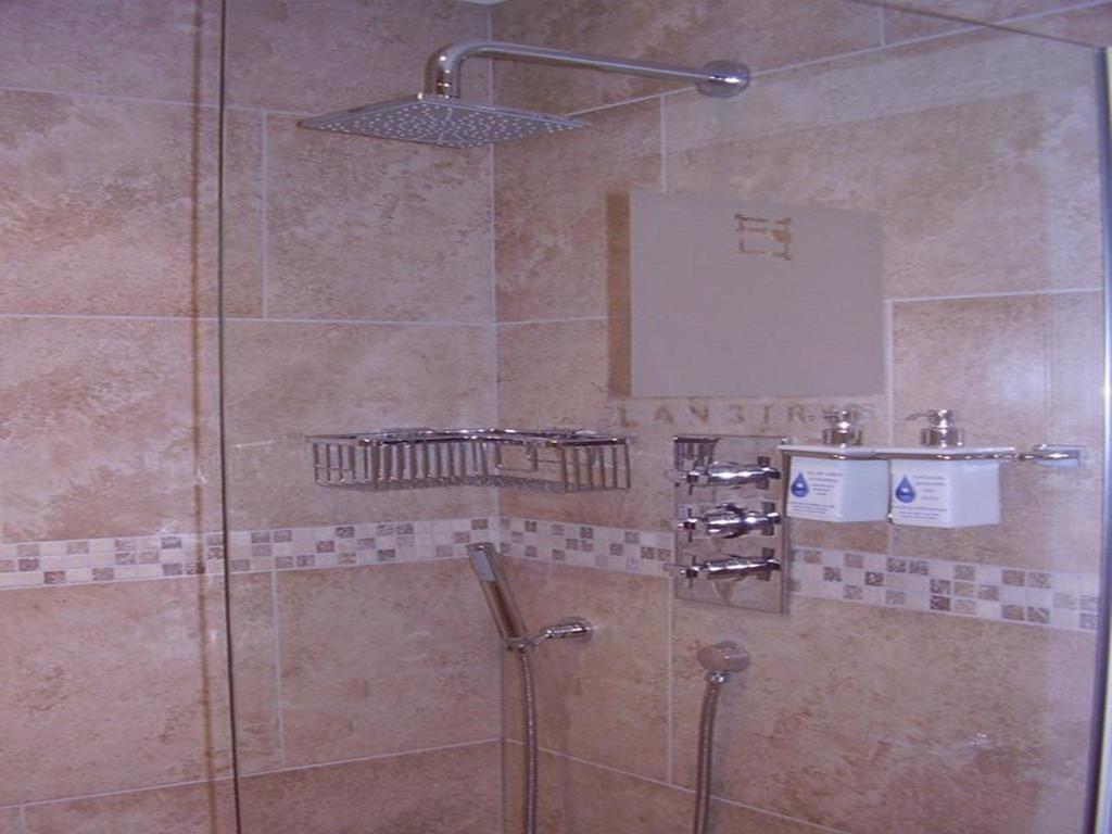 Bed and Breakfast Langtrys Blackpool Esterno foto