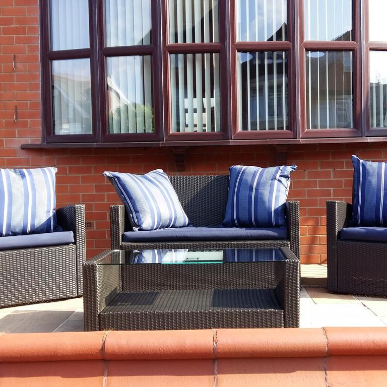 Bed and Breakfast Langtrys Blackpool Esterno foto